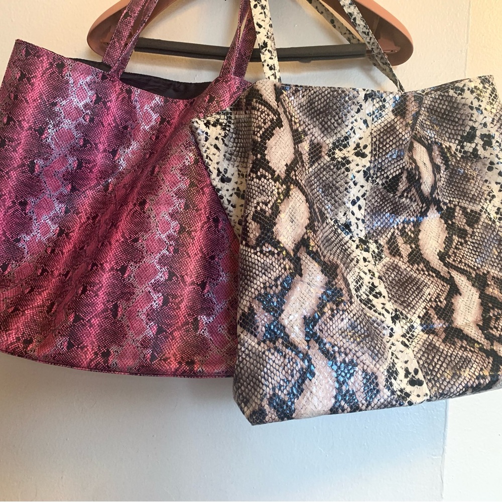 (Lot X 2) SAKS FIFTH AVENUE Faux Snakeskin Totes-Pink & Crème-Large/NWOT